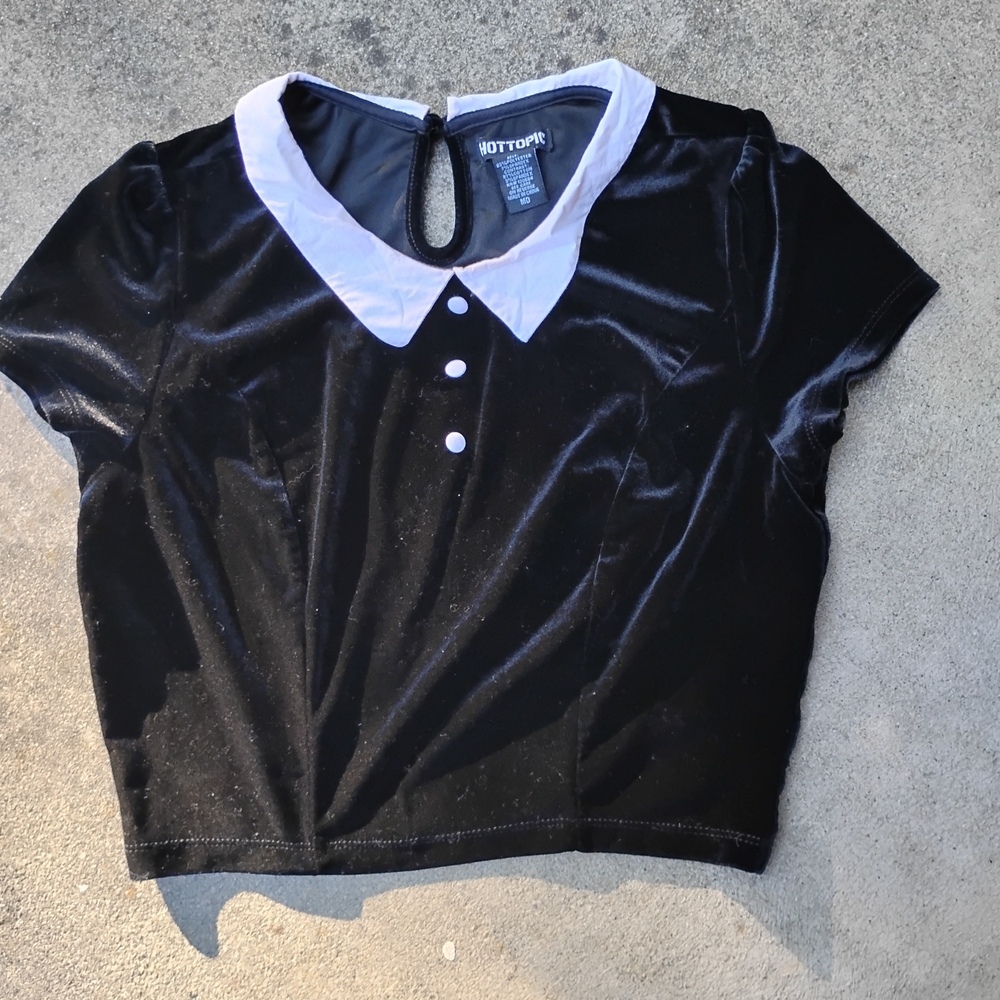 Hot Topic Black and White Top